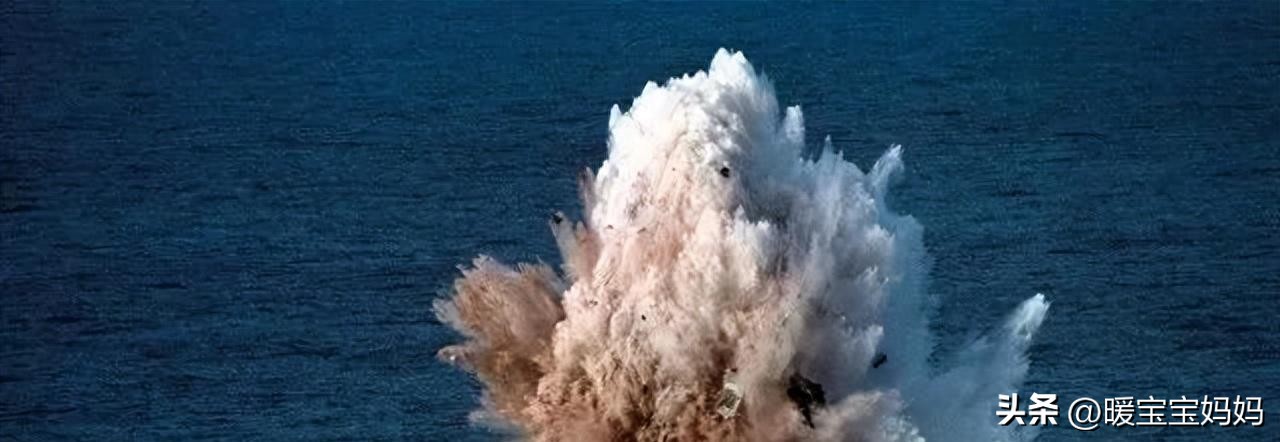 海面突然巨响视频,海上巨浪突然消失