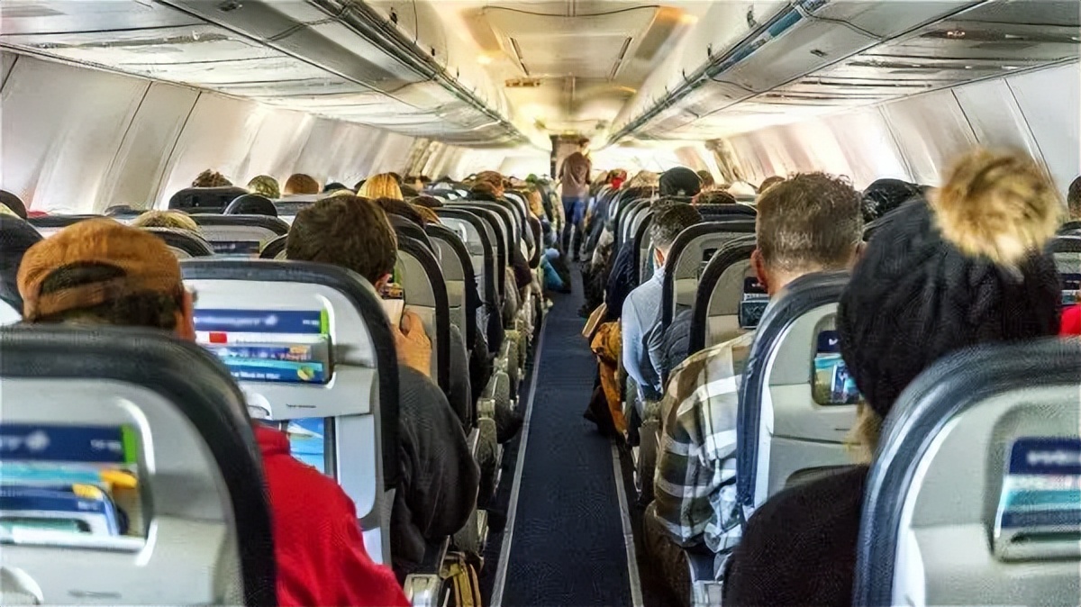 天津航班劫机事件空姐,天津航空劫持飞机事件新闻