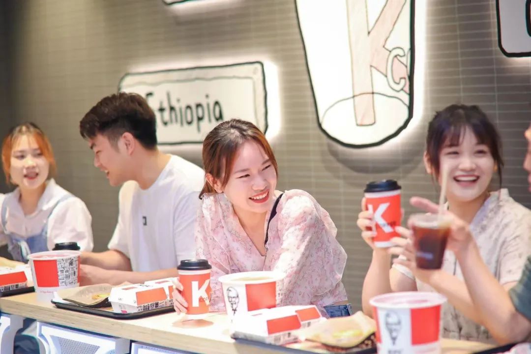 餐饮生意越来越差还要坚持吗,餐饮越来越难赚钱