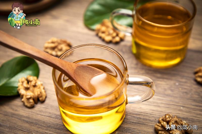 食用油过期三年但没有开封可吃吗,没有开封过期的食用油怎么处理