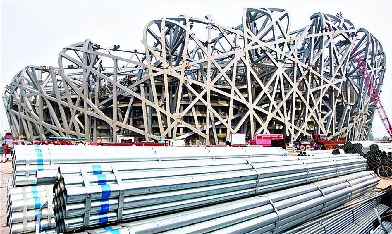 耗资20亿的鸟巢赚钱了吗,耗资两亿鸟巢