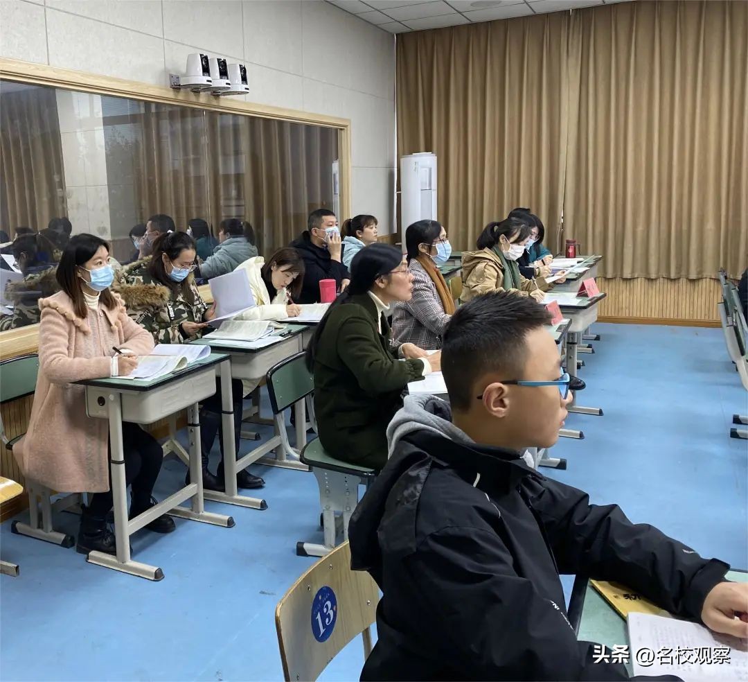 雏鹰展翅，乳虎啸谷！双中教师，书香尽染才露角，雄鹰定当凌绝顶