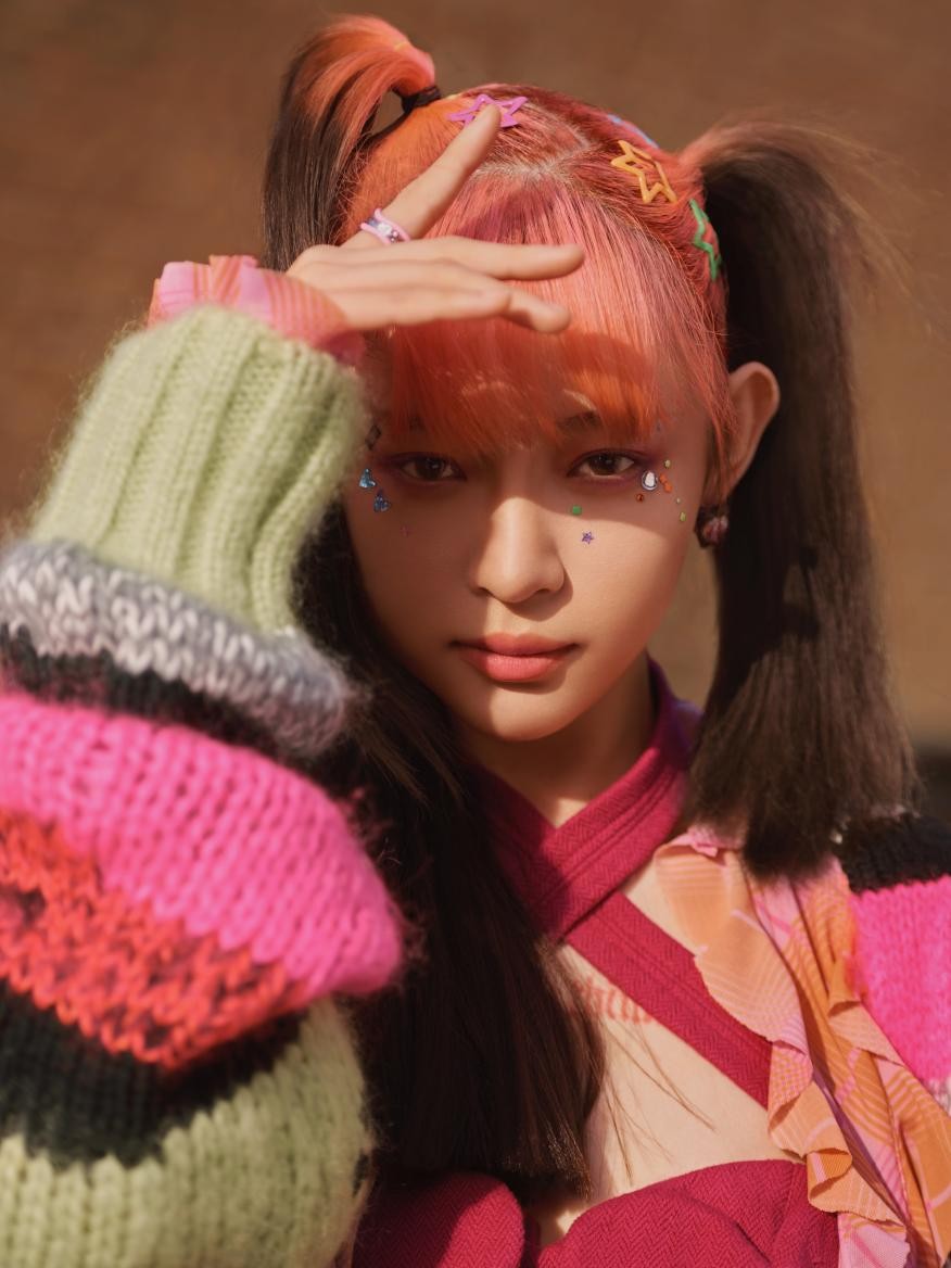 演绎不同时尚造型,痞幼红毯造型对比图