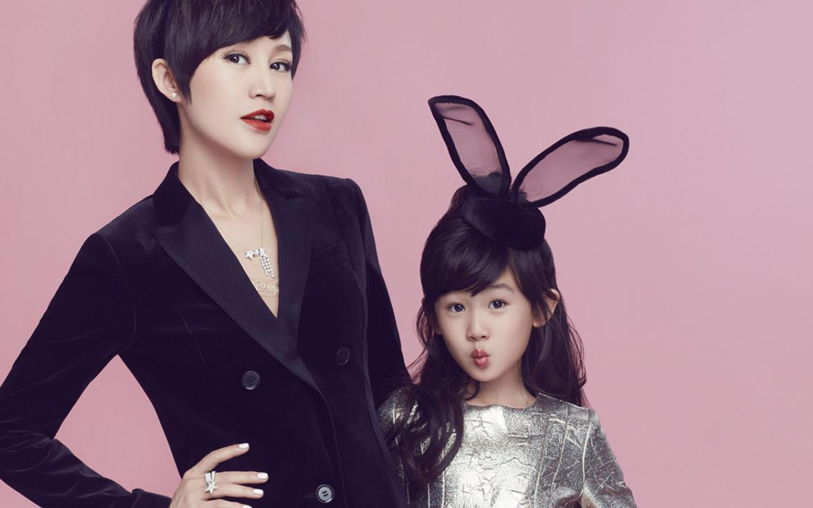 陆毅女儿贝儿鲍蕾,贝儿陆毅鲍蕾腿长