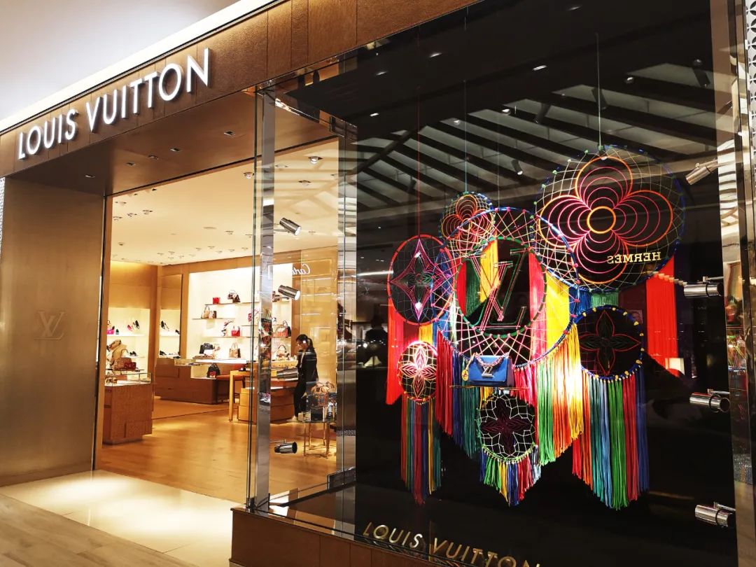 在疫情期间奢侈品lv怎么崛起,爱马仕对比lv营业额