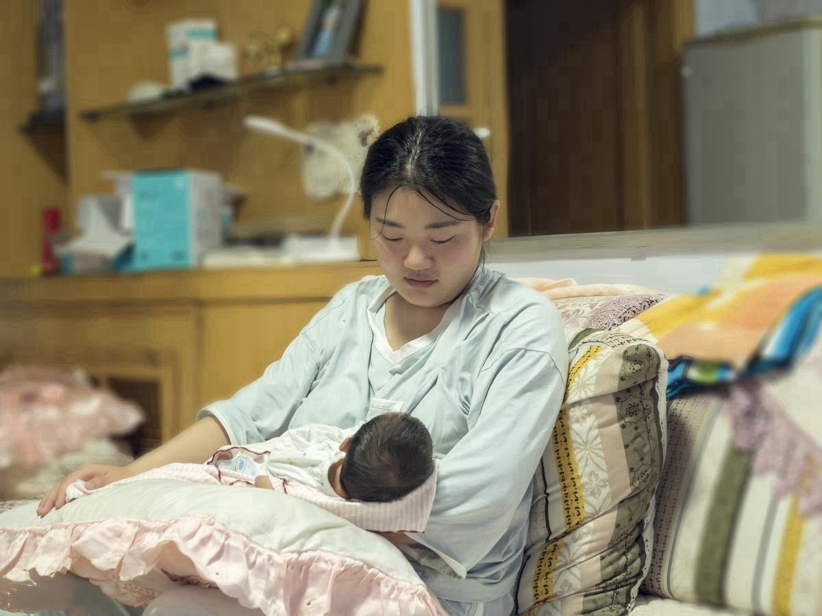 夏天坐月子不能睡席子吗,夏天坐月子不能吹风扇吗