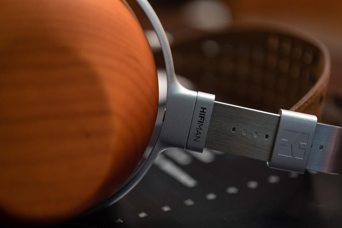 这就是参考级Hi-End听感，领略封闭式平板耳机巅峰HIFIMANHE-R10P