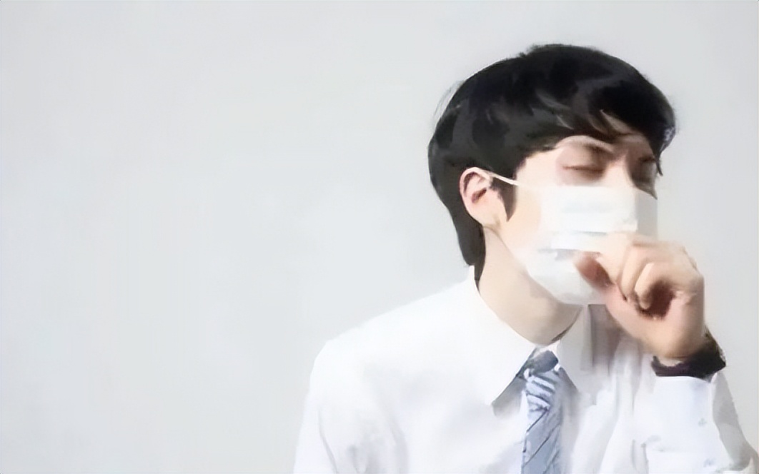 咳出黑痰黄痰白痰分别代表什么,痰是绿色的提示什么病