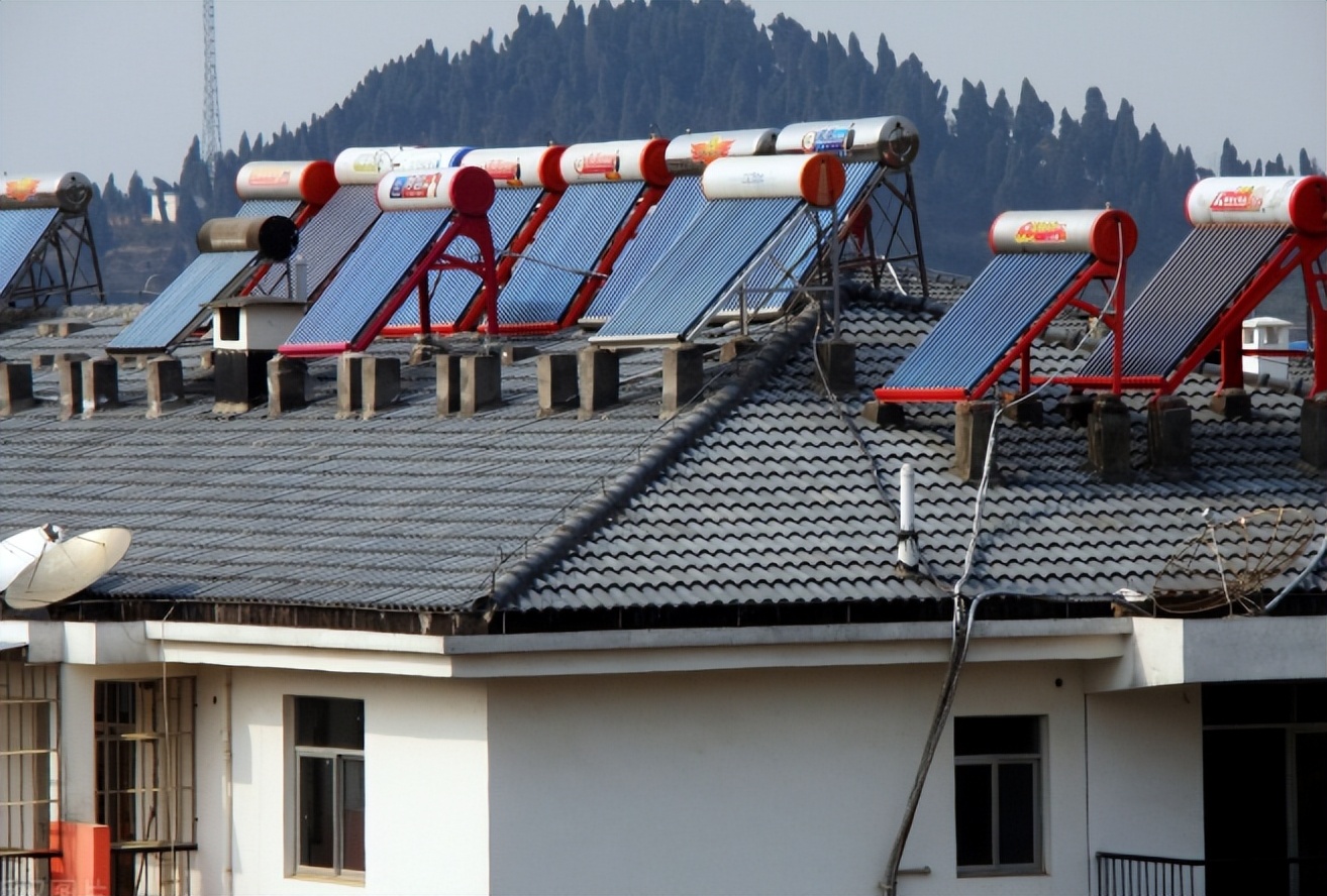 农村太阳能温度上不去怎么回事,农村光伏发电遇冷吗