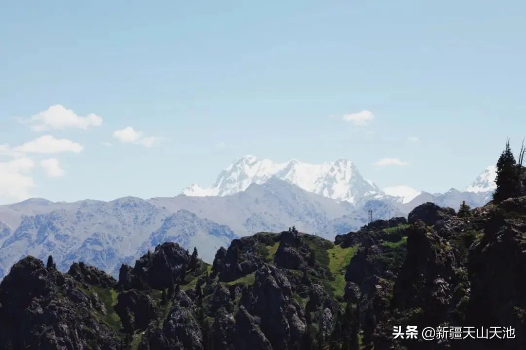 天山博格达峰顶,天山博格达主峰