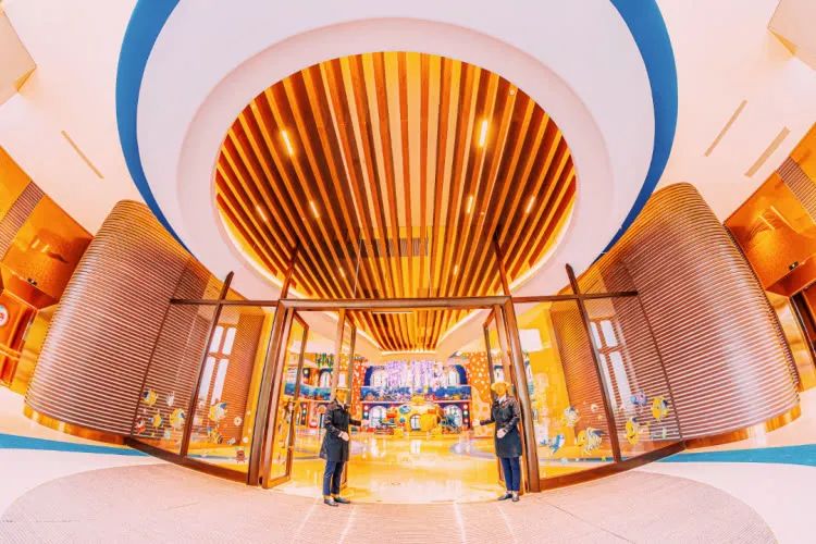 珠海长隆飞船酒店！海洋王国无限畅玩+畅游28楼绝美无边际泳池