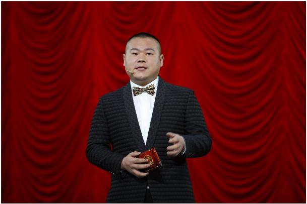 专业人士评价曹金和岳云鹏,岳云鹏被曹云金掐脖子视频