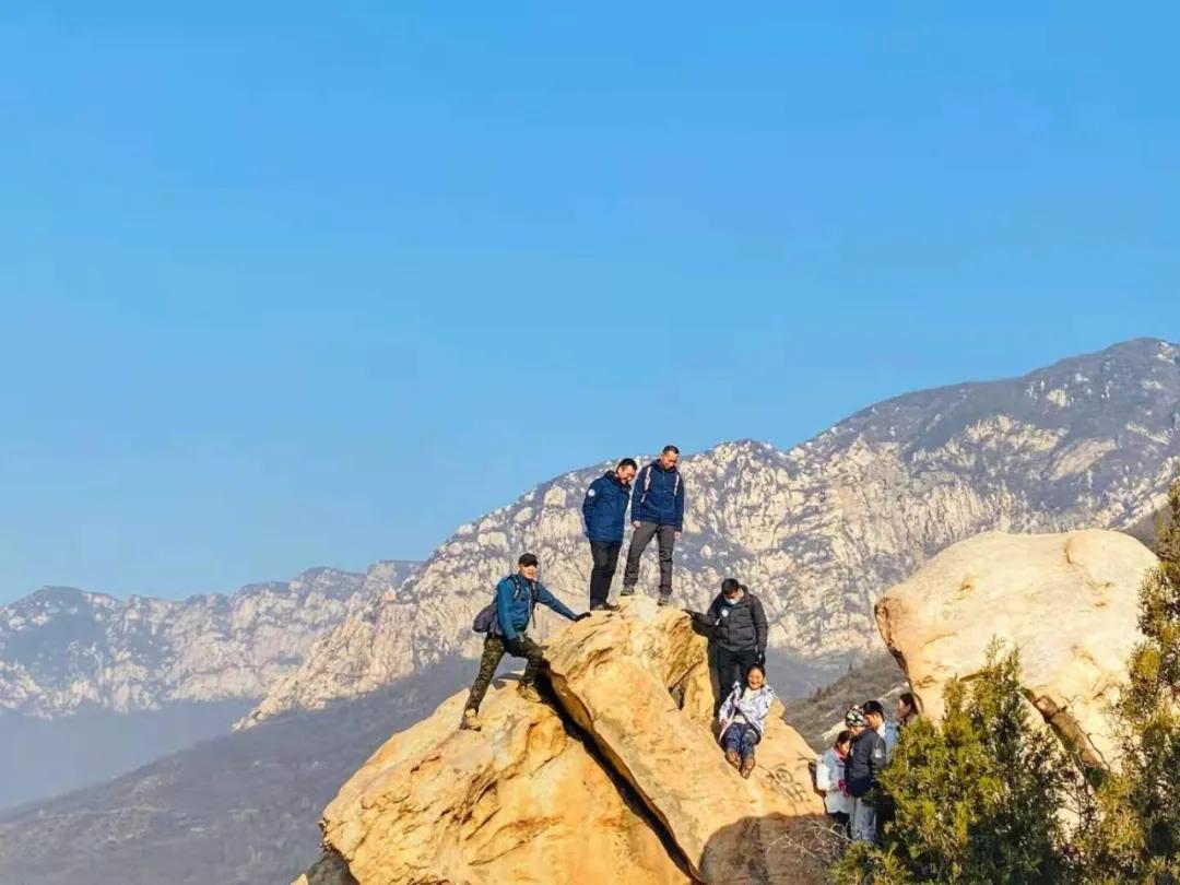 天地之中少林寺,中岳嵩山两个山哪个更好