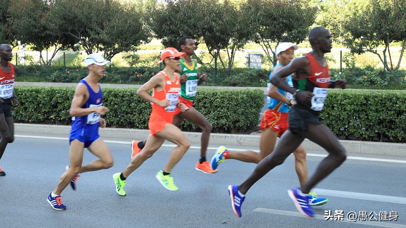 田径运动各有哪些比赛项目,田径比赛需要跳板和沙坑的项目