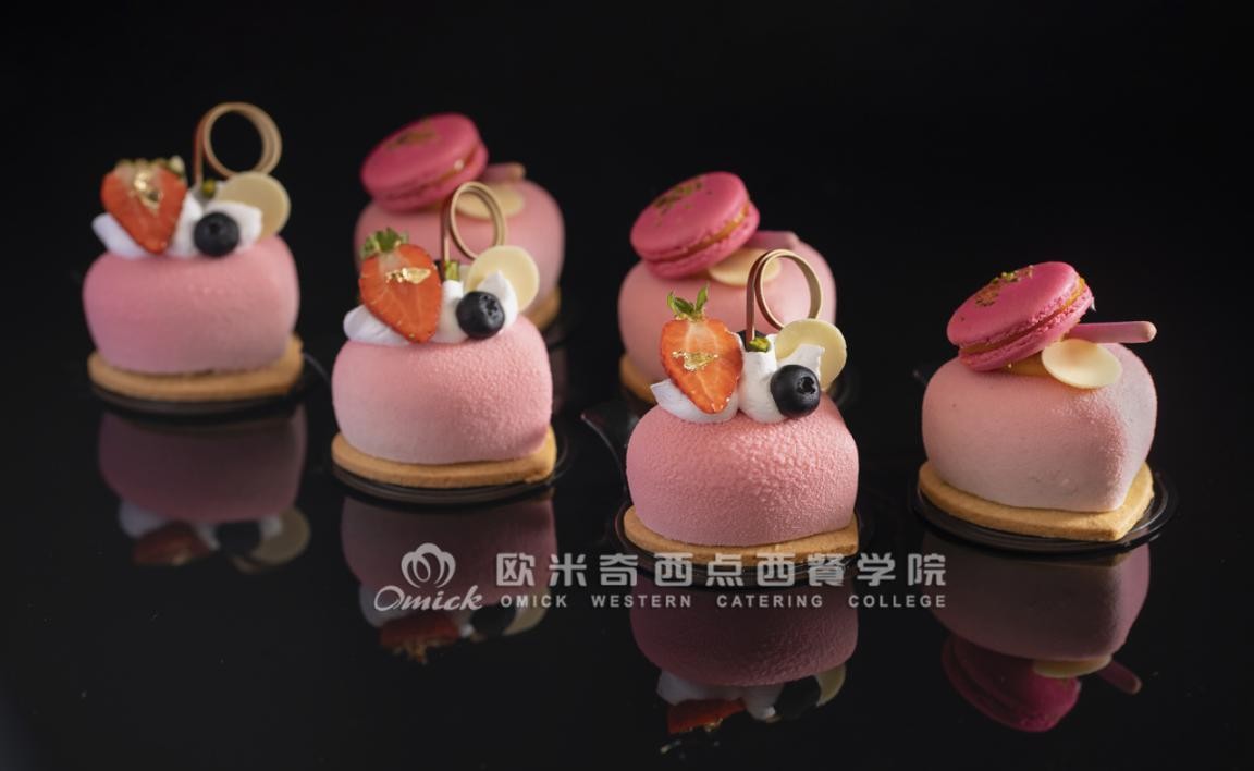 开个蛋糕店需要哪些培训班,想开一家蛋糕店需要去哪里学