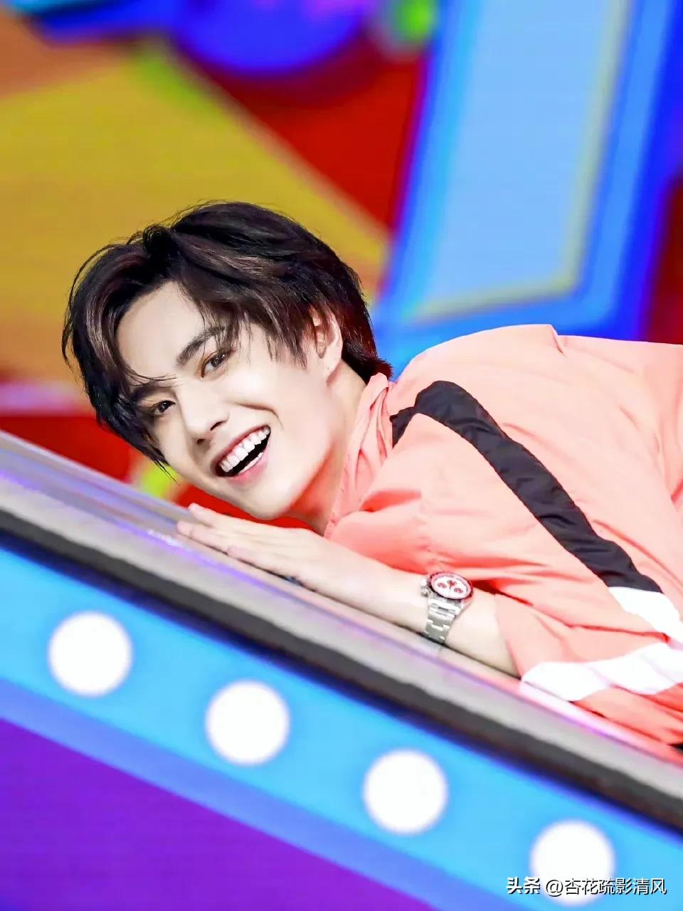 王一博很轻松的舞蹈,王一博所有的舞蹈