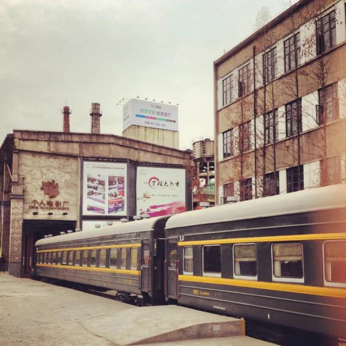 成都到青岛自驾游住宿攻略,成都旅游住宿攻略及费用