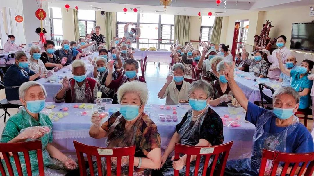 87岁的奶奶的生活,87岁奶奶晚年享福