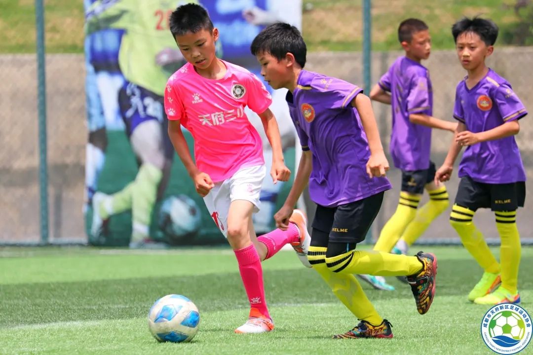 东湖路小学校园足球总决赛,喜报校园足球冠军