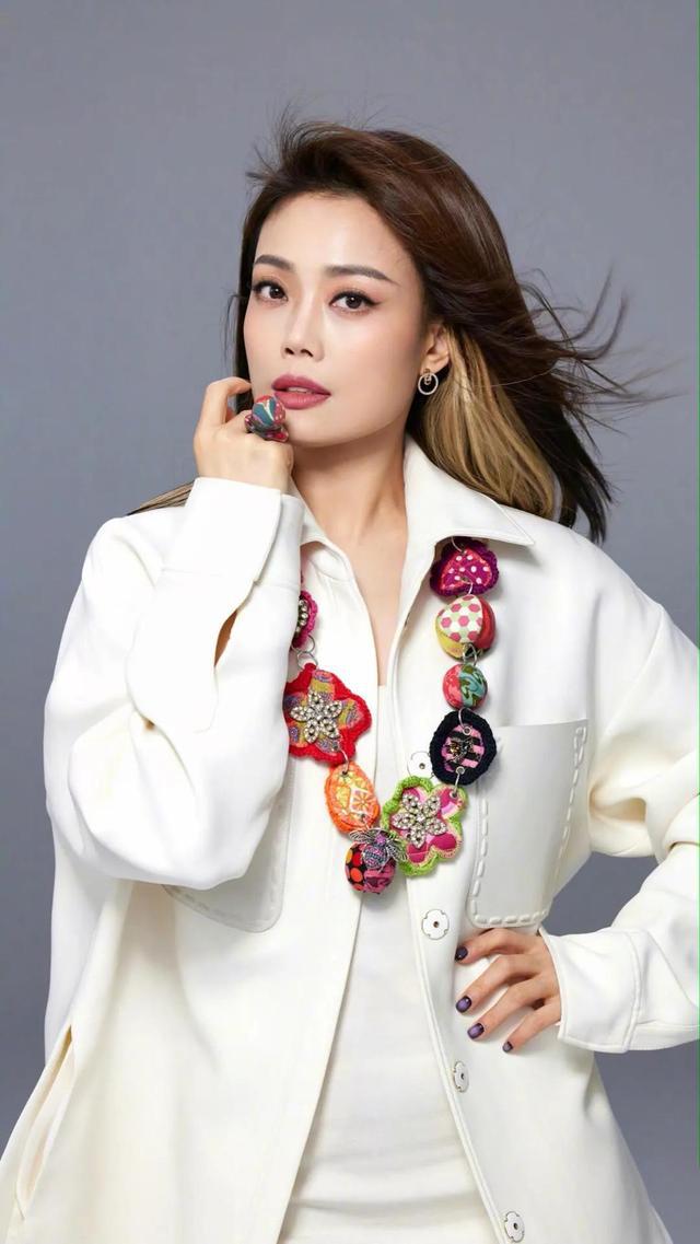 女演员揭秘娱乐圈内幕,娱乐圈被坑惨的女星