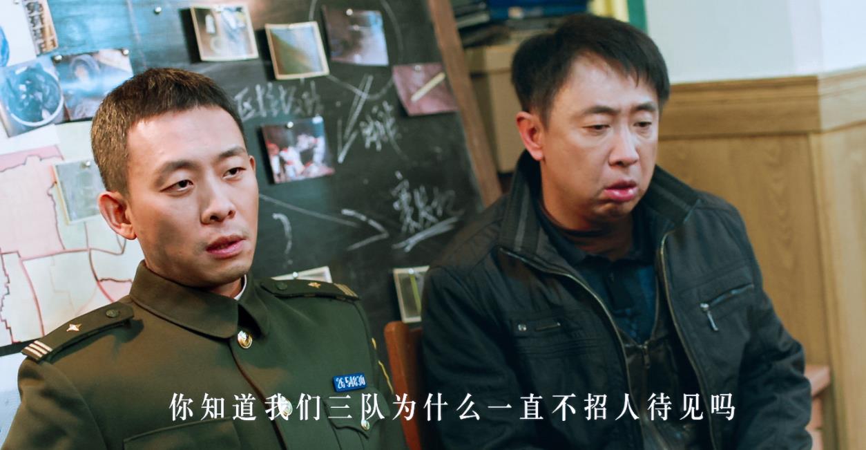 《他是谁》被人民网点名！既有夸又有批评，言辞直戳剧方肺管子