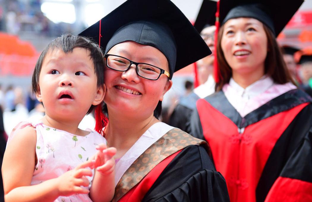 博士毕业岁数大了就业有限制吗,博士毕业成了大龄青年