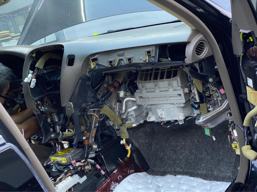 搞了辆“破烂不堪”05年凌志LS430，进厂翻新重造，复活又变新车