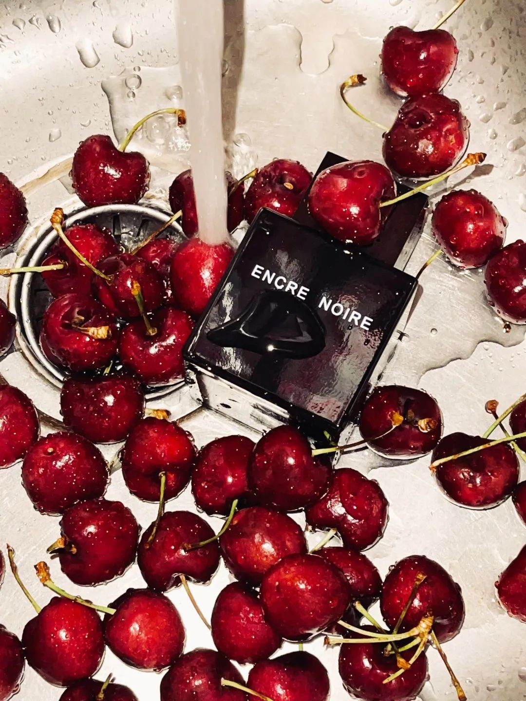 扒了武汉美女的10件自用好物，每一个我都想带回家