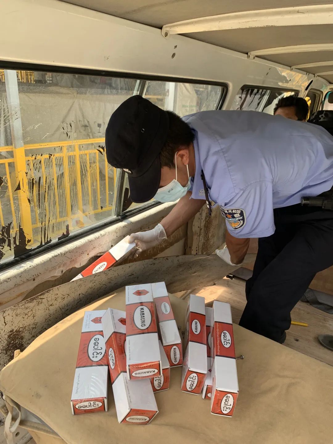 瑞丽口岸执勤,瑞丽边检执勤一队