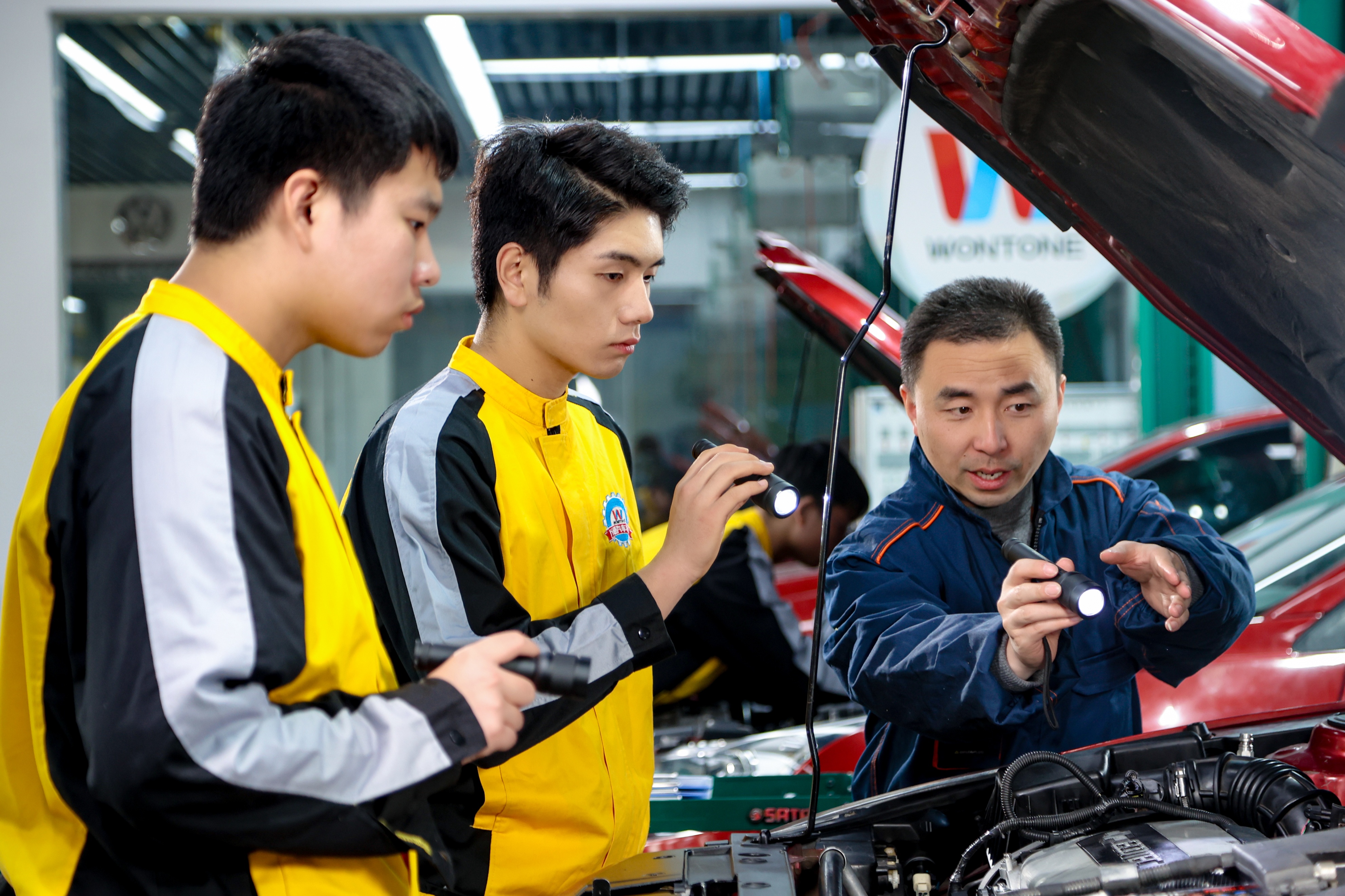 二手车专业评估证怎么考,高中学历怎么考二手车评估师