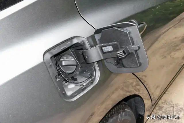 东风日产十四代轩逸2021款,东风日产轩逸十四代2019款