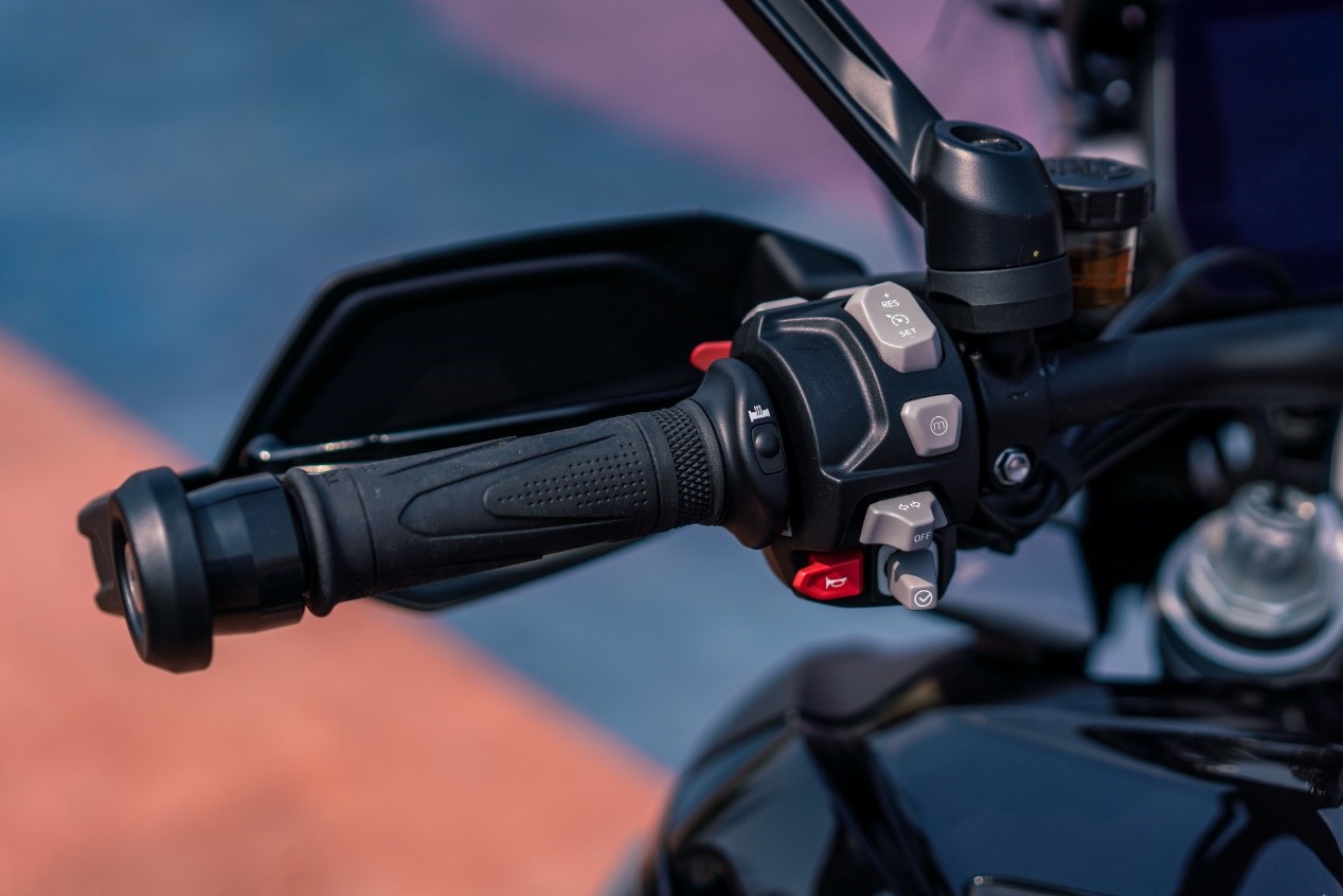 凯旋tiger1200配置对比,凯旋1200tigergtpro测试