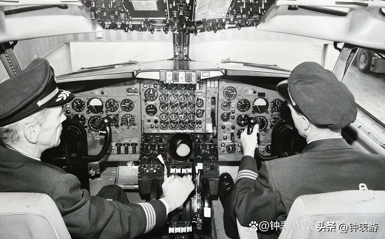 Navitimer，飞行员最爱的航空计时码表，就它了