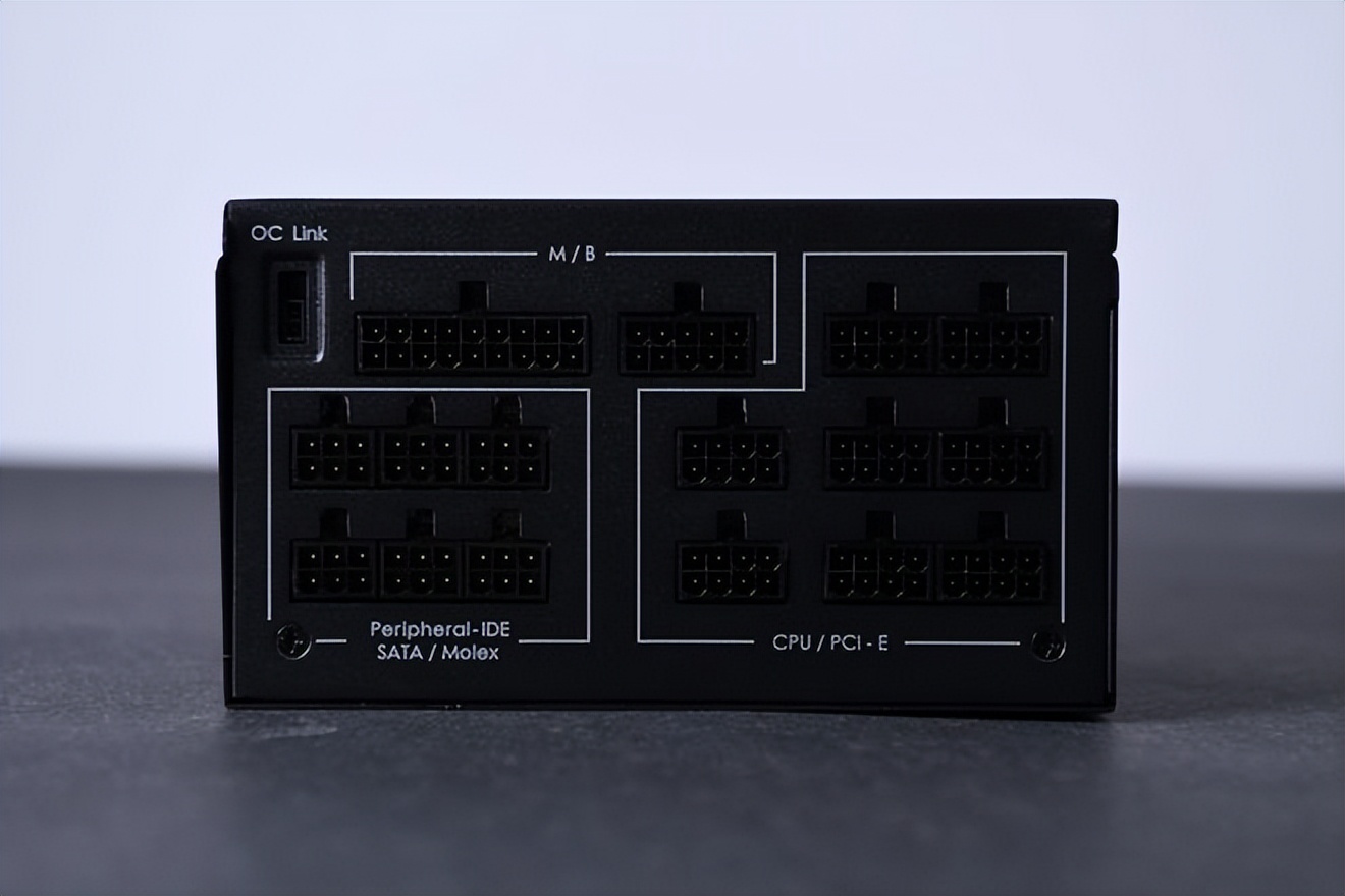 技嘉b760m电竞小雕是丐版吗,技嘉b760ddr4小雕评测