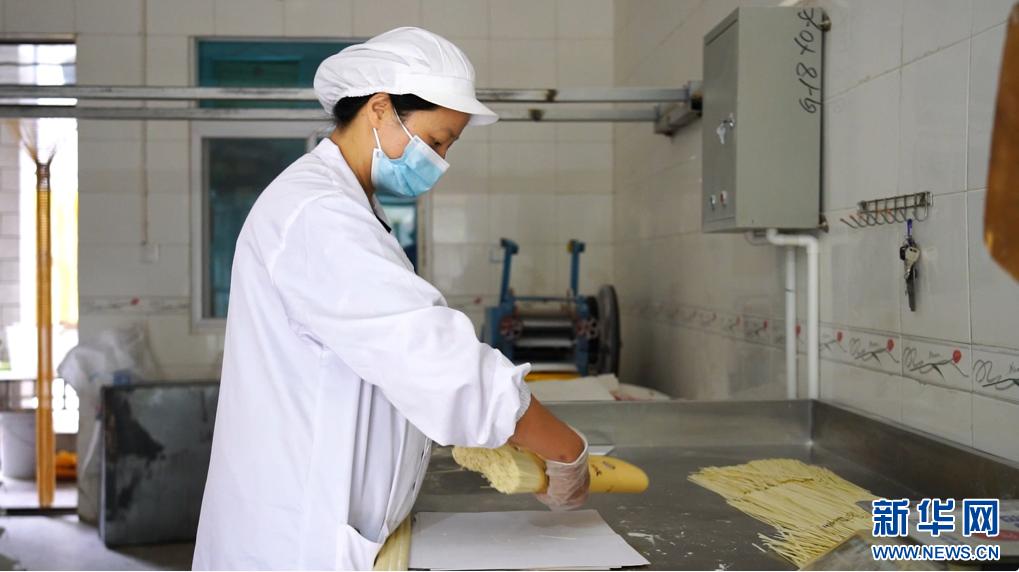 非遗手工面,非遗文化手工烙馍