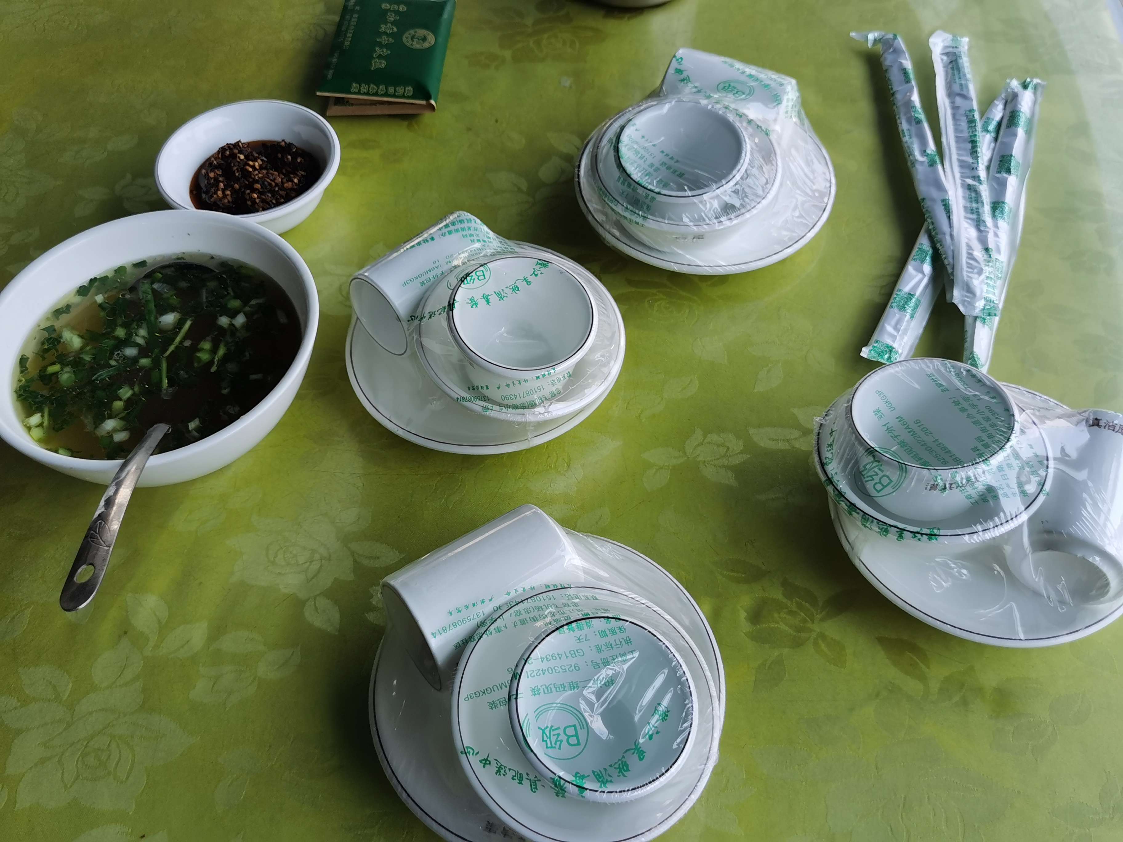 开屏帮你问专家｜如何应对微塑料这个“隐形的健康杀手”？