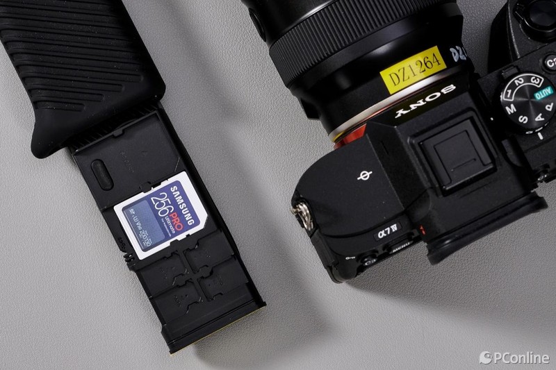 三星即将发布高性能sd卡,三星推出新sd存储卡主打耐用性