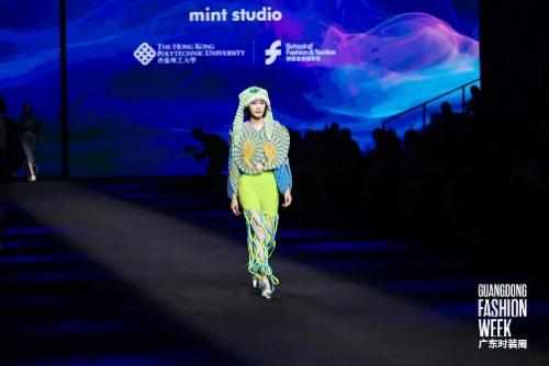 深圳时装周2024春夏系列启幕,北京时装周weekup潮流展