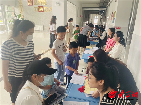 五彩童年“心”启航，未来可期新成长！奎文区崇德学校2023级新生入学报道纪实