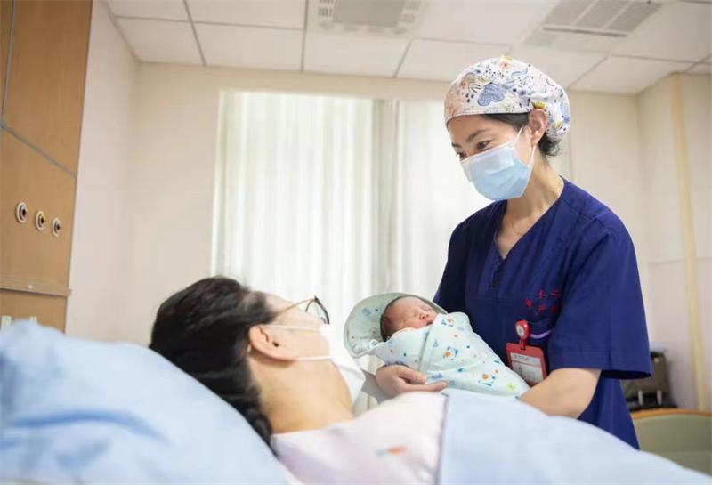 迎接新的生命，用严谨与专注诠释爱的真谛——兰大二院产科发展纪实