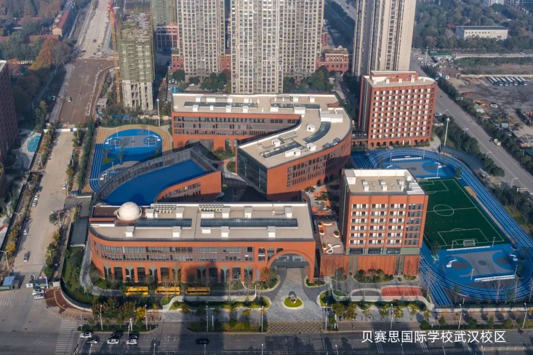 与时间同行今生相爱,与时间并肩同行