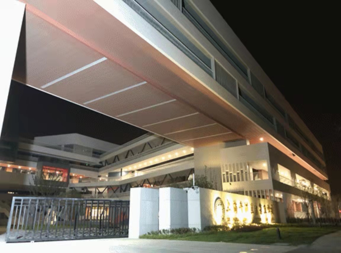以“乐活校园”为设计理念，建设中的上海青浦兰生复旦学校实景曝光