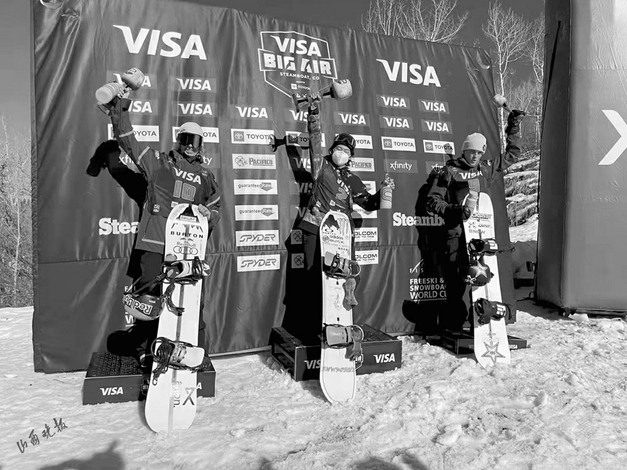 中国17岁小将苏翊鸣创造历史领奖,山西小将苏翊鸣简介