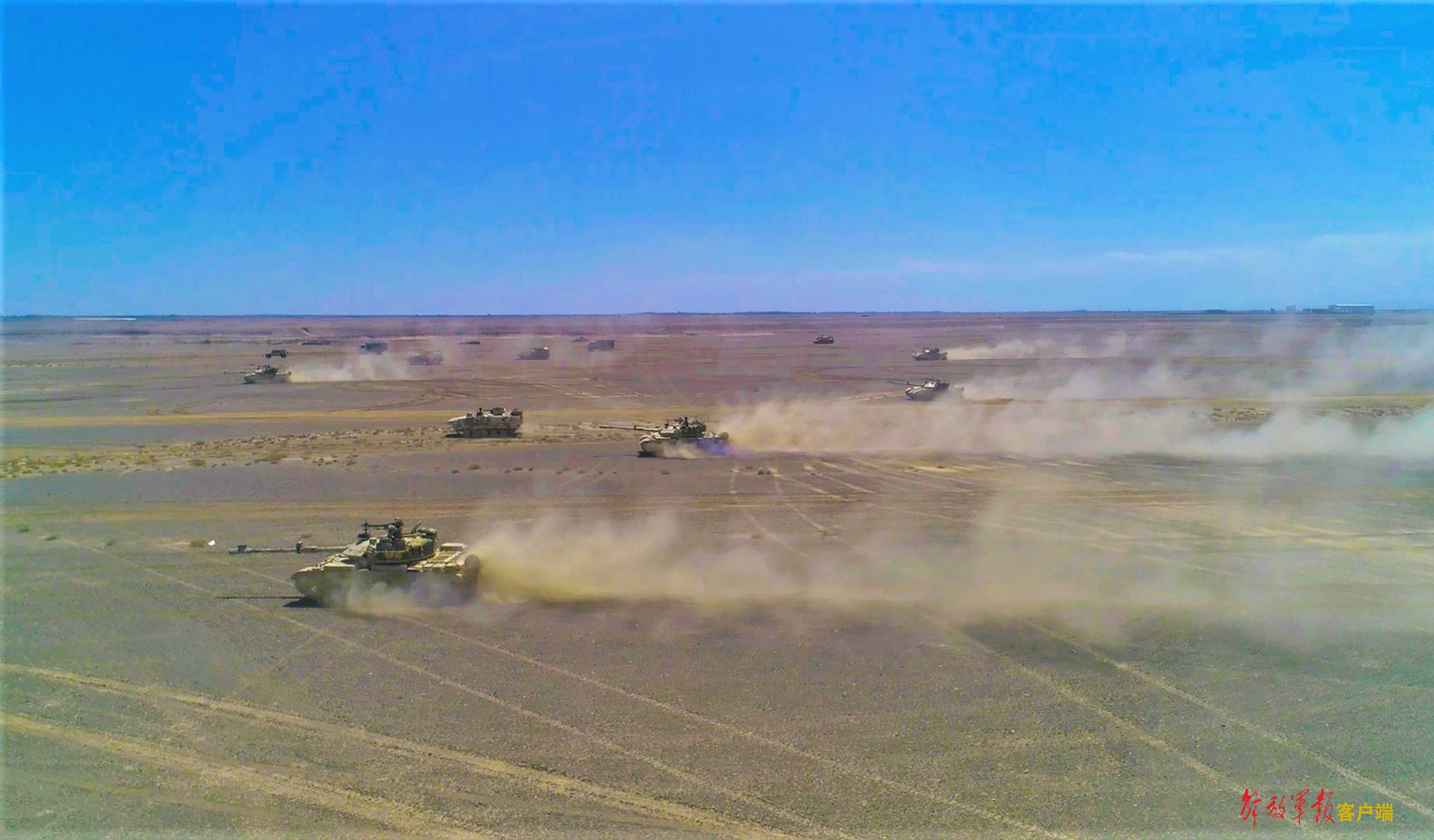 鏖战塞外，直击第77集团军“铁血红军旅”演训一线