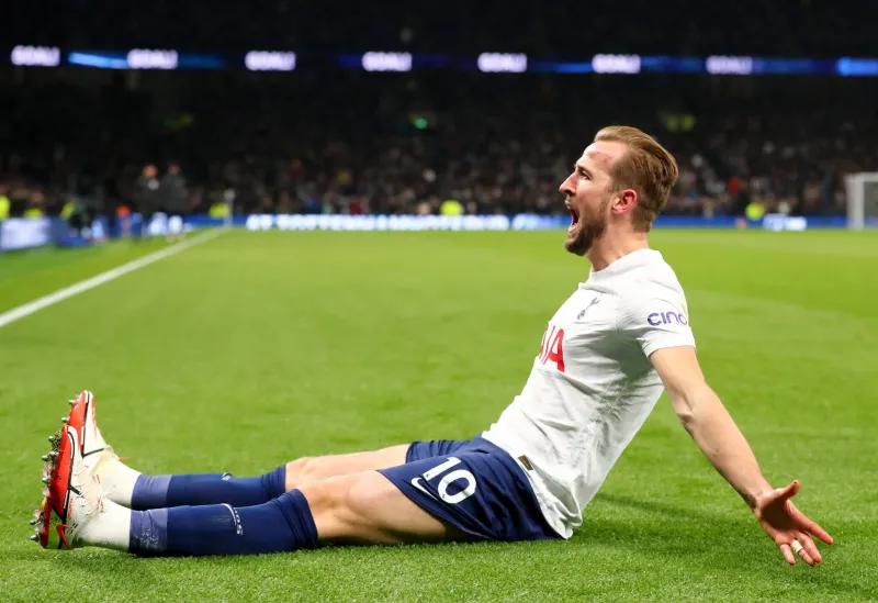 列维是如何让凯恩同意拿低工资的,列维会把凯恩卖给曼联或者曼城吗