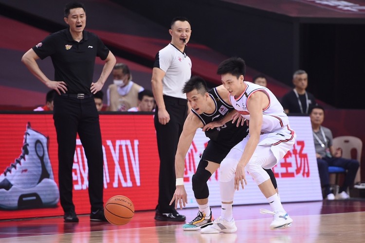 年度cba,巩晓彬谈周琦完整版