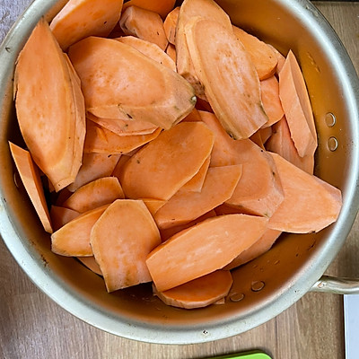 烤箱烤地瓜片怎么烤最好吃,烤地瓜片简单做法