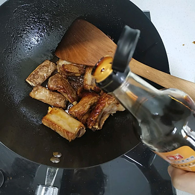 学做小鲍鱼烧排骨,红烧杏鲍菇排骨教程