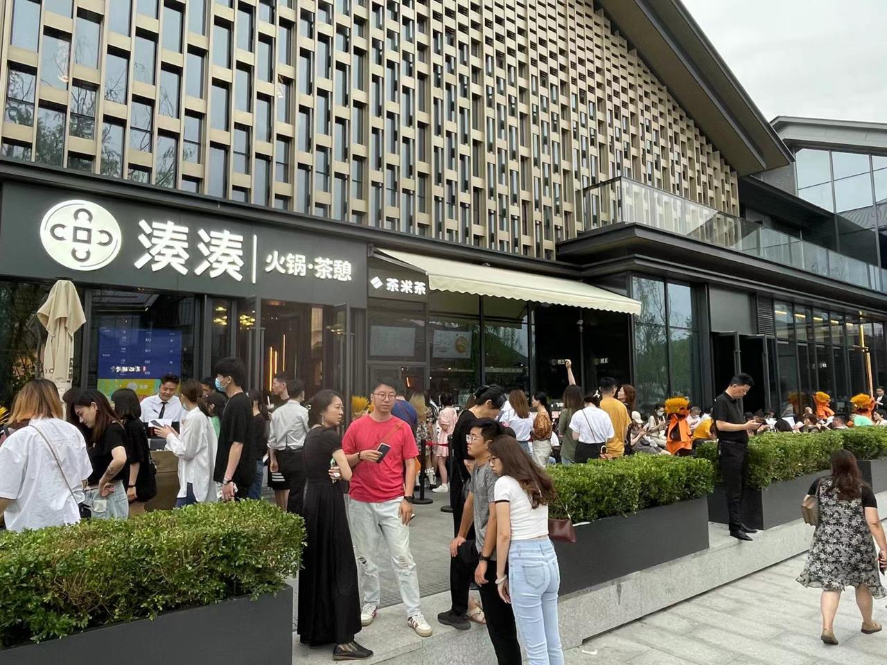 客流量达785万,车流量达60万!南湖天地如何成为嘉兴的“流量王”