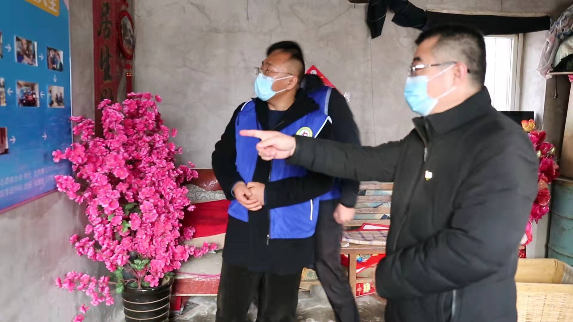 中医医院慰问辖区残疾老人,中医院领导慰问医护人员